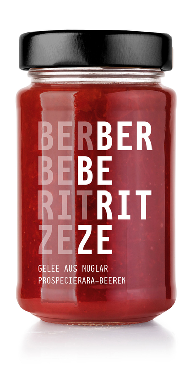 Glas mit Berberitzengeleé