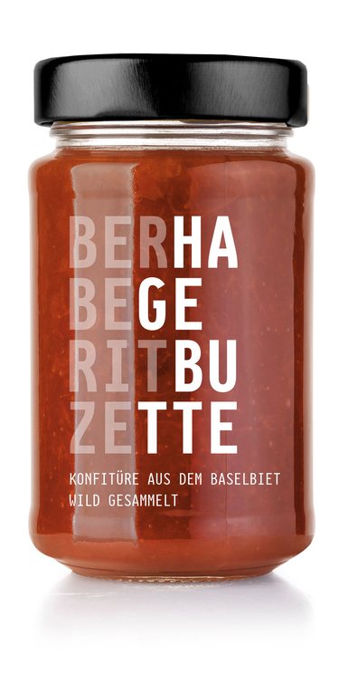 Glas mit Hagenbuttenkonfitüre